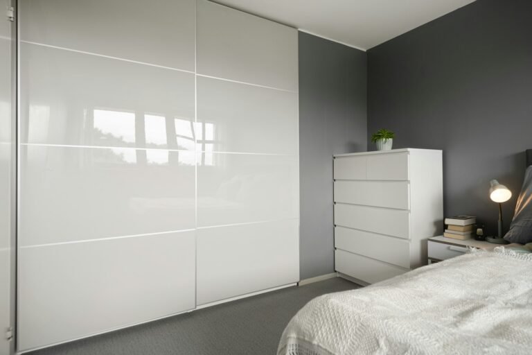 High gloss white sliding wardrobe