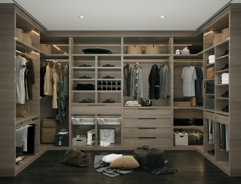 Walk-in wardrobe system with open shelving